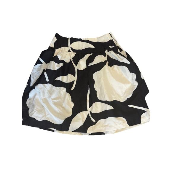 Lilly Pulitzer Silk Skirt Womens 4 Black White Floral Lined A Line Flare Mini - Picture 1 of 8